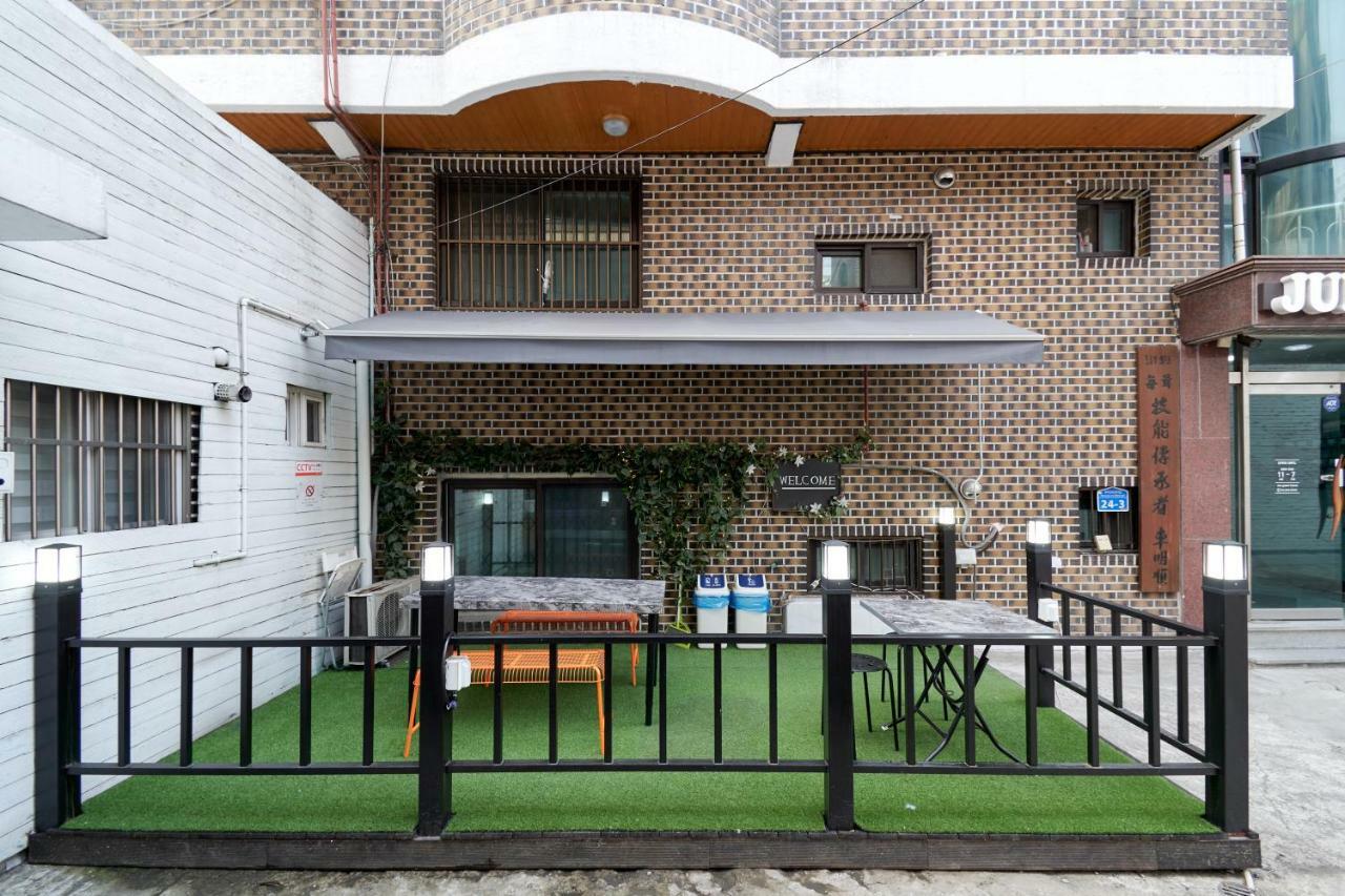 Jun Guesthouse Seoul Eksteriør bilde